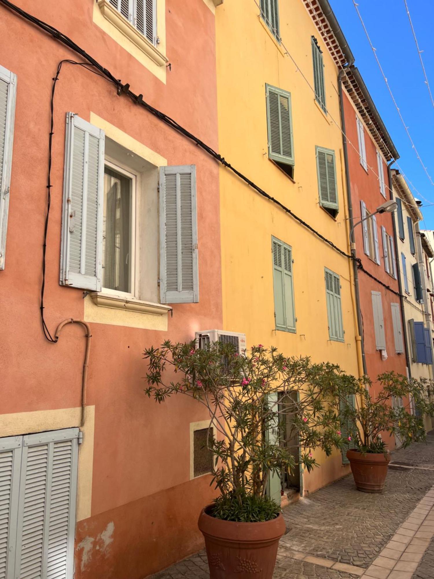 Appartement Coup De Coeur Centre Village Et Plage Climatise 3 Etoiles Terra Cigala Bandol Exterior photo